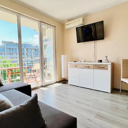 Apartment Bratanov Vip Vision
