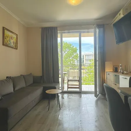 Bratanov Vip Vision Apartment